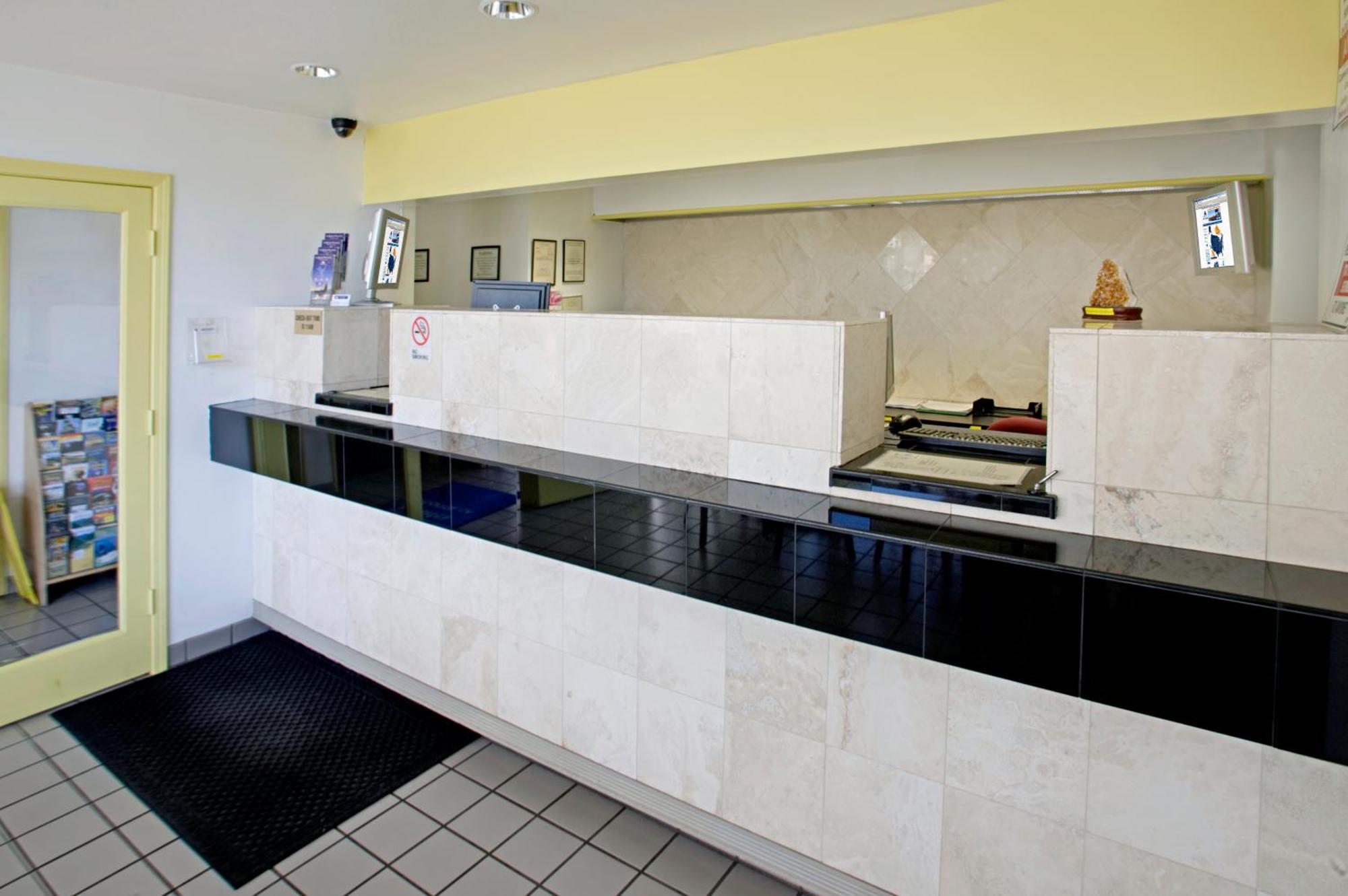 Budget Inn And Suites Stockton Yosemite İç mekan fotoğraf